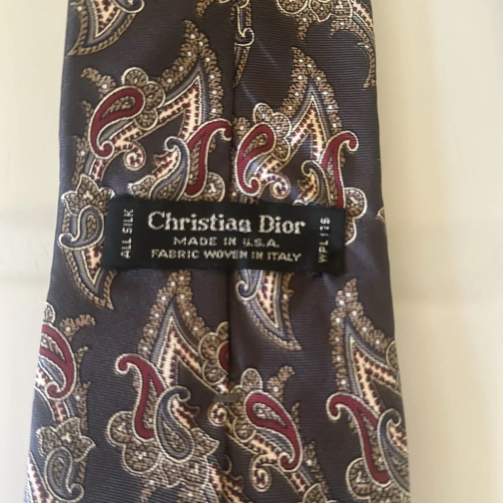 Christian Dior Vintage Gray Paisley Print 100% Silk Neck Tie